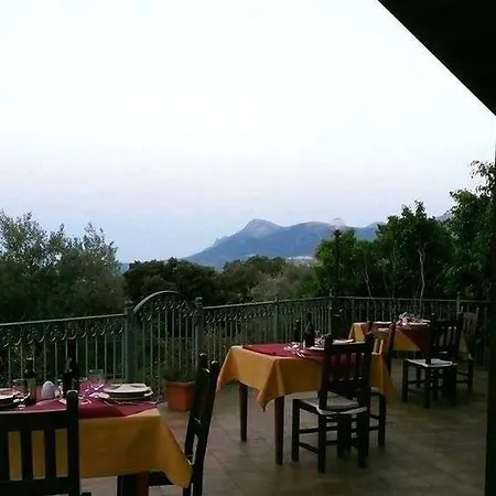 Agriturismo Sa Tella Bauernhof Guspini